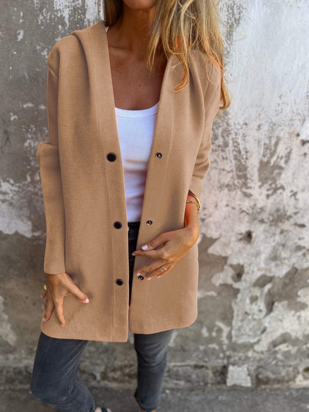 Lisa | Classic Buttoned Coat