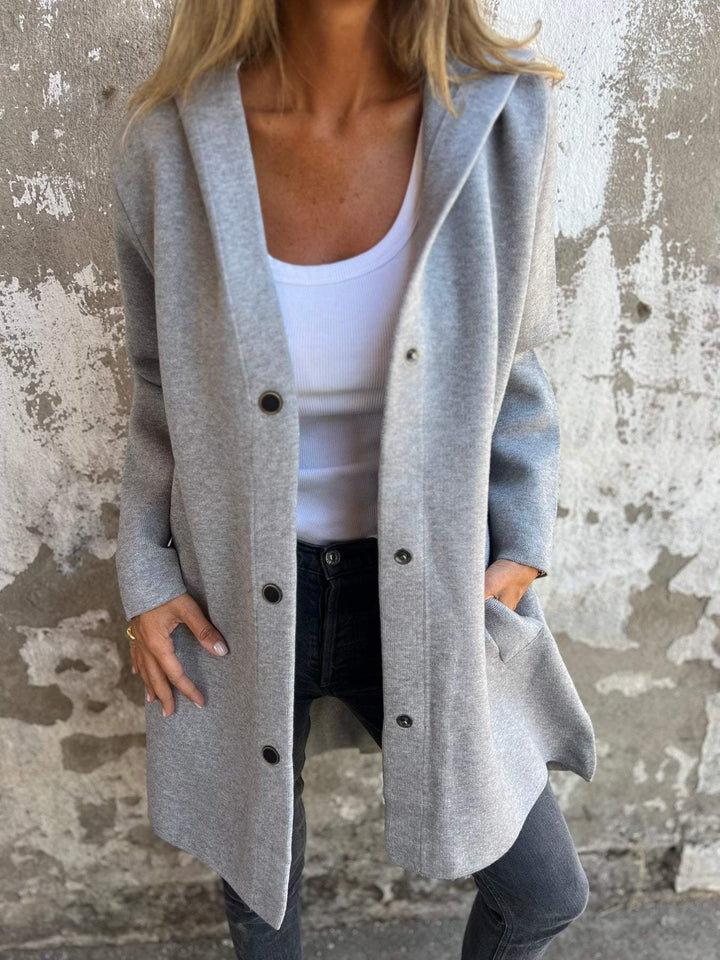 Lisa | Classic Buttoned Coat