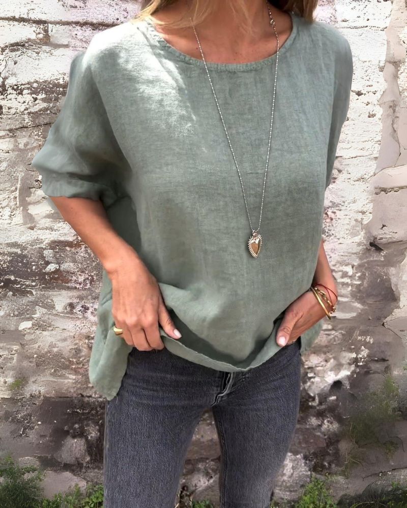 Nathalie | Essential T-Shirt