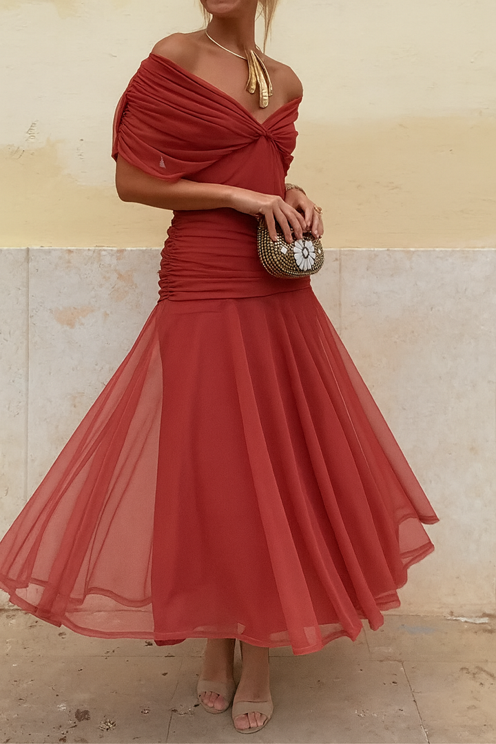 Penelope | Elegant Midi Dress