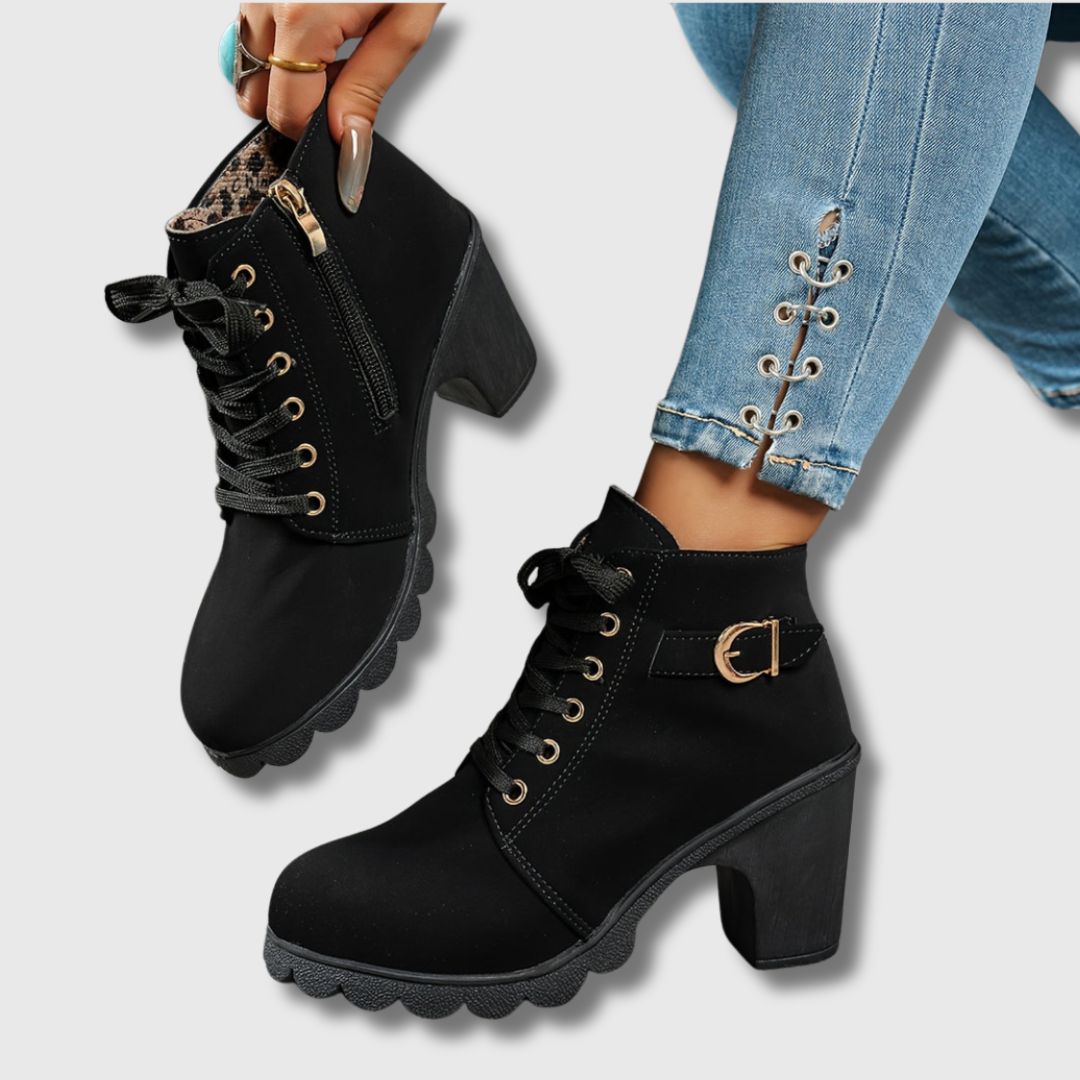 Black / 10