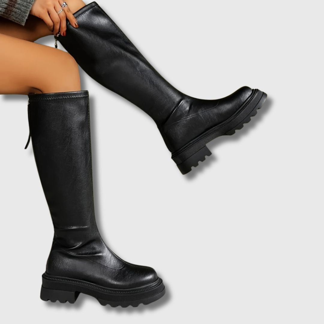 Black / 10
