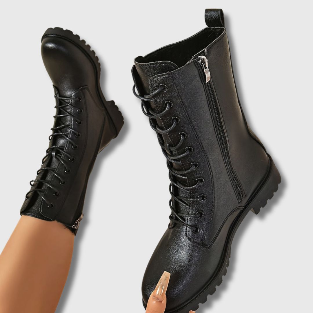 Black / 10