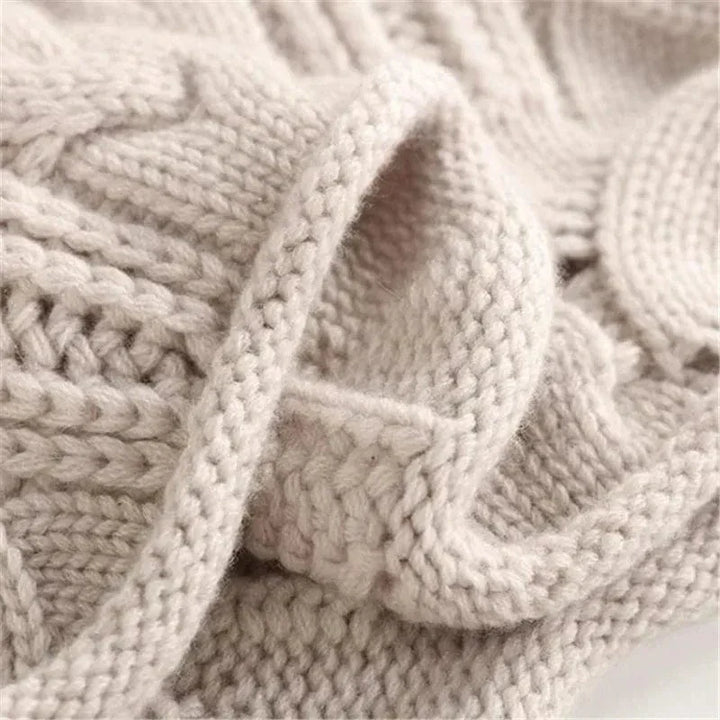 Lisa | Textured Knit Turtleneck Sweater