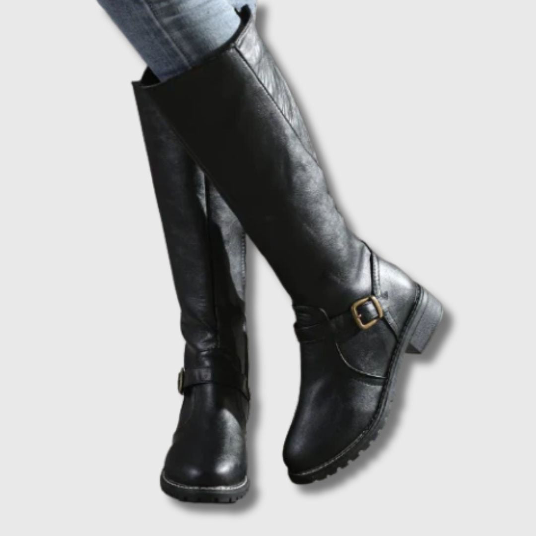 Black / 10