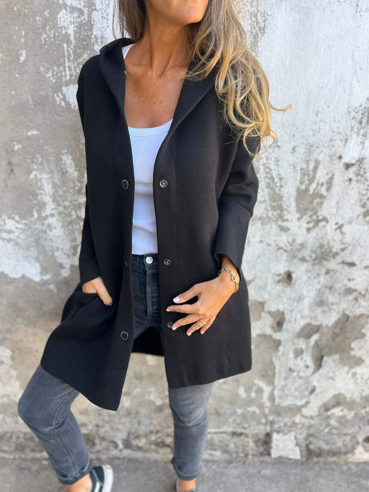 Lisa | Classic Buttoned Coat