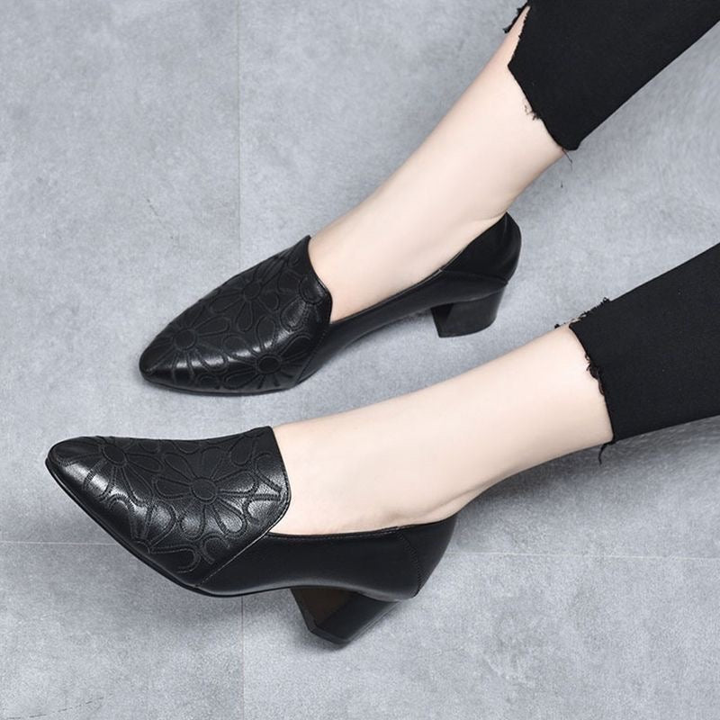 Black / 9